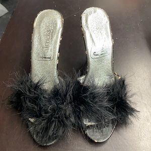 Frederick's of Hollywood Vintage Feathered Pumps